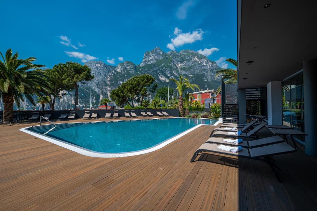 Lake Front Hotel Mirage Riva del Garda Luaran gambar